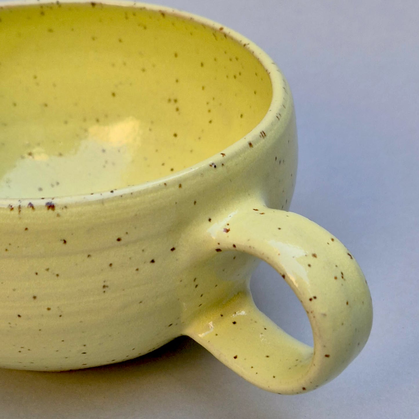 Isola tekop, smørgul